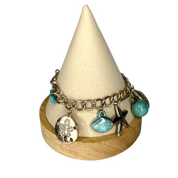 Seashell Charm Bracelet - Picture 5 of 5